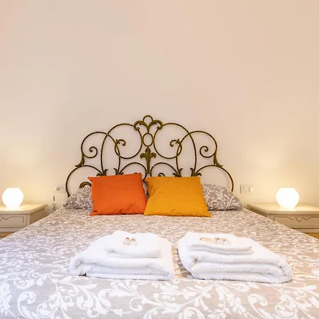 Le Petit Jardin Center Apartment *