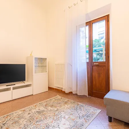 Le Petit Jardin Center Apartment