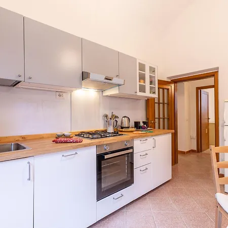 Le Petit Jardin Center Apartment *