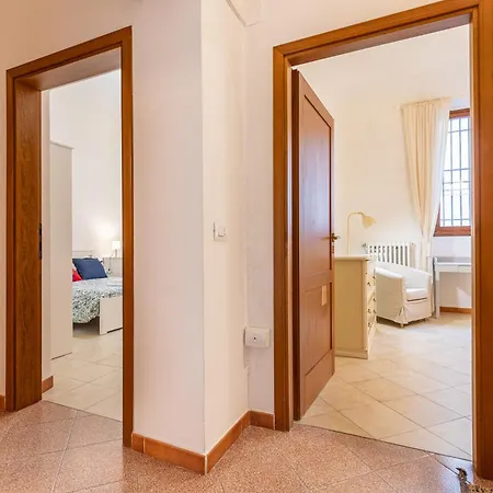 Le Petit Jardin Center Apartment